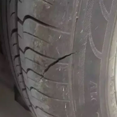 輪胎2.jpg 輪胎2.jpg